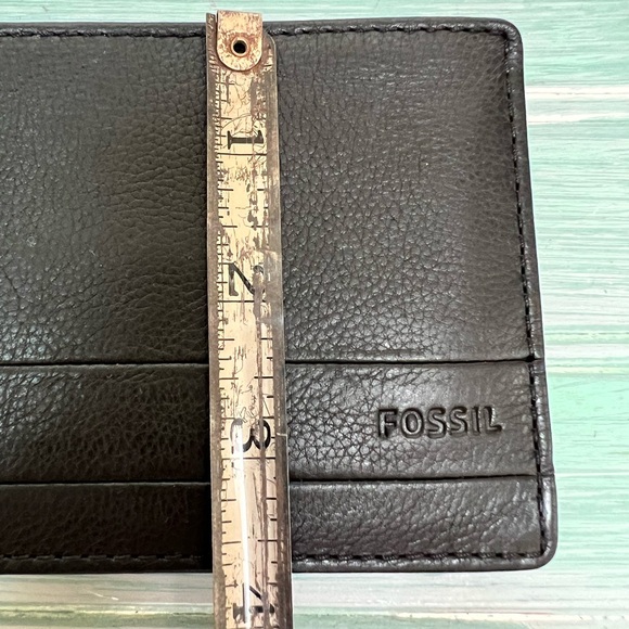 Fossil Tri-Fold Men’s Leather Wallet - Picture 16 of 16